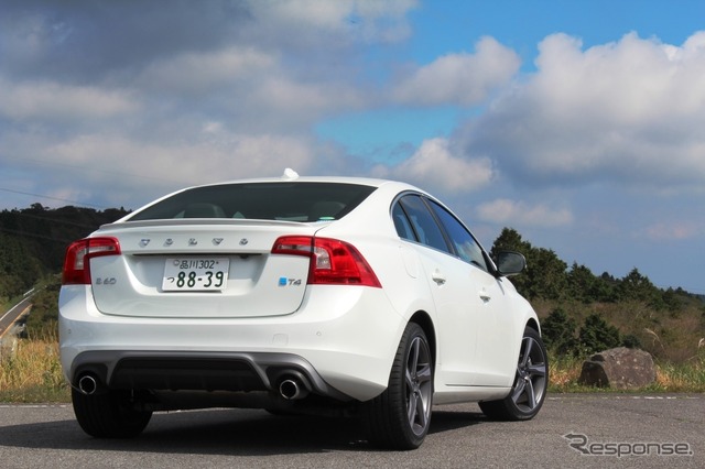 ボルボ・S60 T4 R-DESIGN