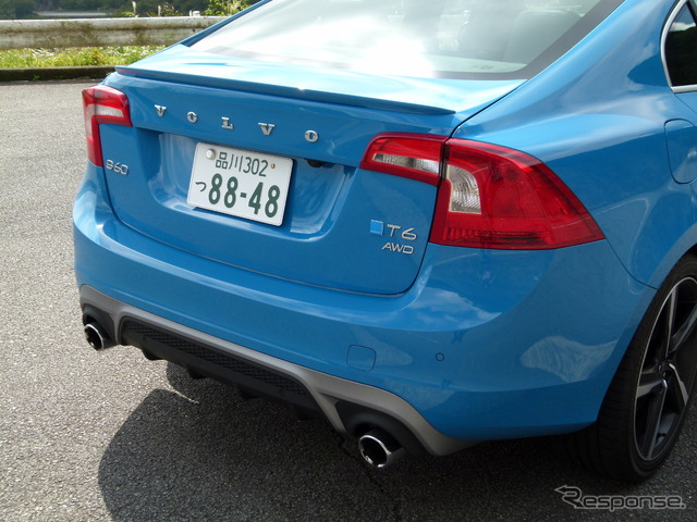ボルボS60 T6 AWD RーDESIGN