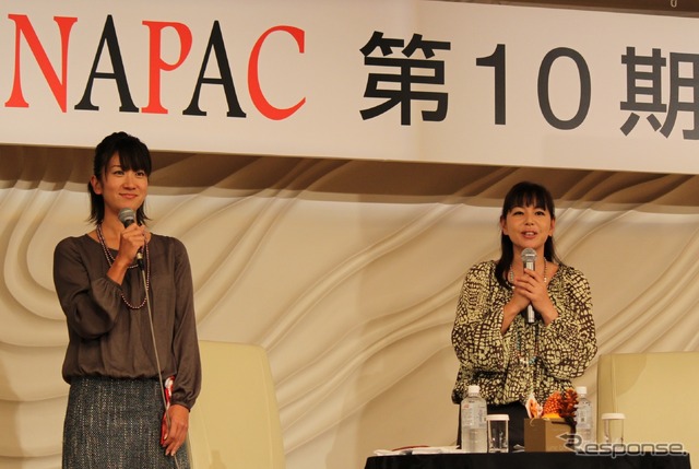 藤島知子氏（左）と竹岡圭氏（右）による講演会も行われた