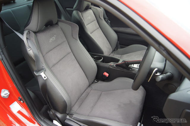 スバル BRZ tS