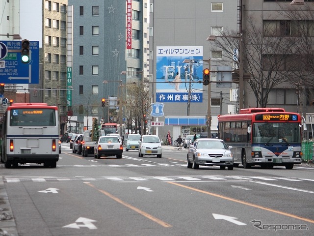 バス専用車線の設置が考えられている柾谷小路。運行開始当初は専用車線を設けず、連節バスの導入を先行させる予定だ。