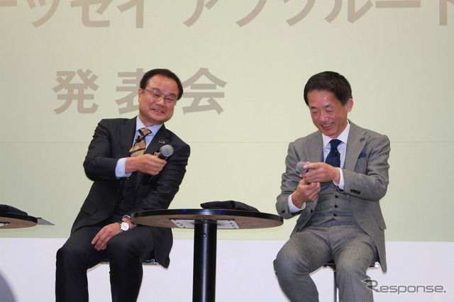 左は伊東 孝紳氏 本田技研工業代表取締役。右は峯川尚氏 本田技研工業専務執行役員