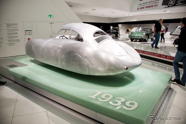 ポルシェミュージアム 50周年記念 911×911 PORSCHE MUSEUM