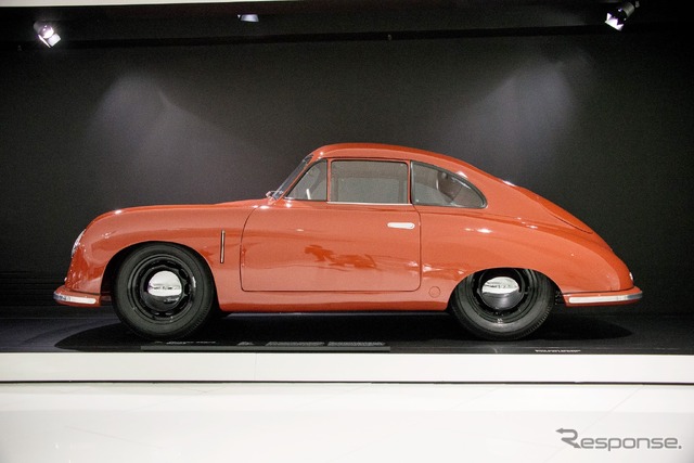ポルシェ 911 50周年 記念展示(ポルシェミュージアム)