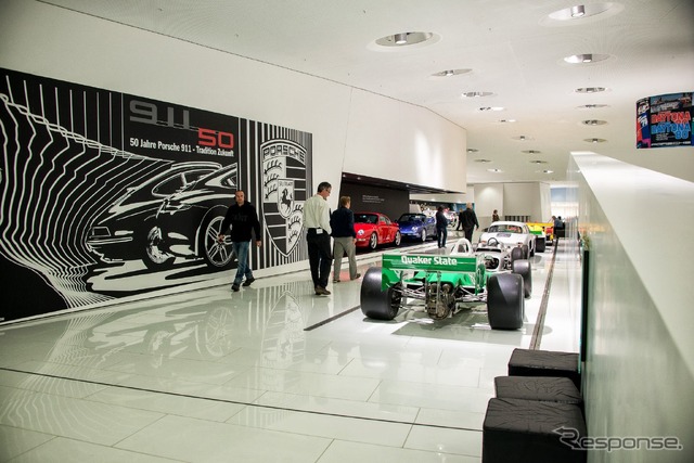 ポルシェ 911 50周年記念展示(ポルシェミュージアム)