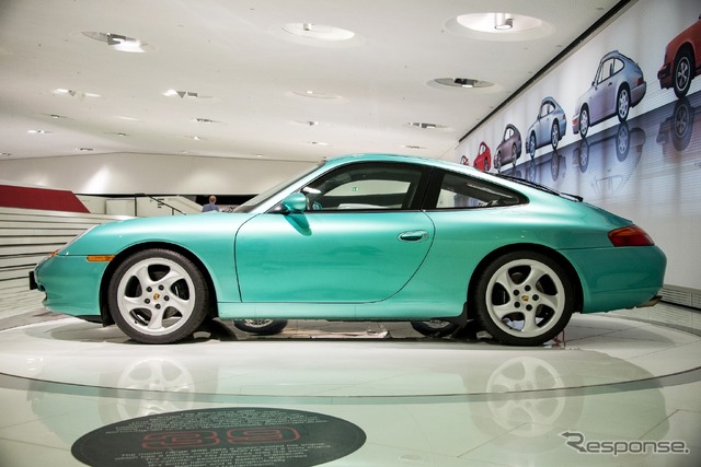 ポルシェ 911 50周年記念展示(ポルシェミュージアム)