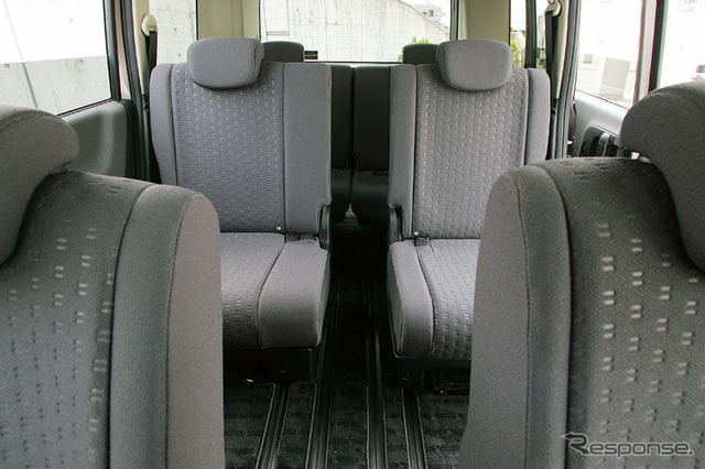 【日産 セレナ 新型発表】写真蔵…楽しいインテリア