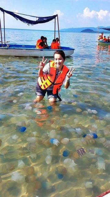 クロンヤイ郡の海岸（３日）
