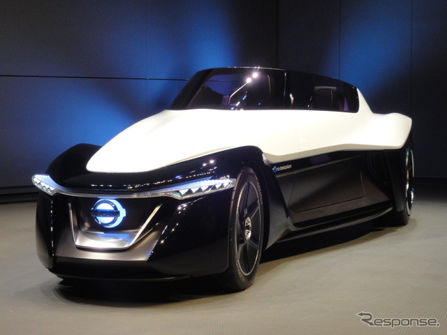 日産　ブレイドグライダー