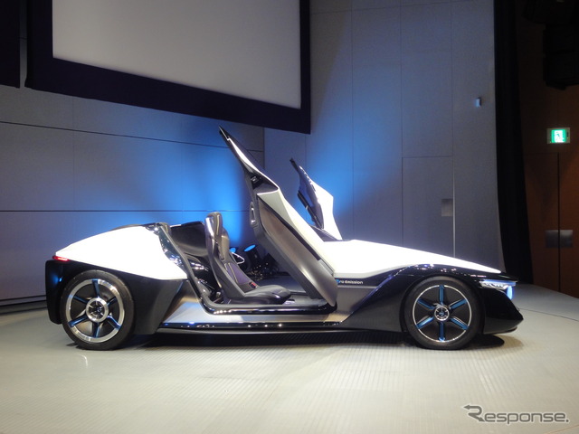日産　ブレイドグライダー