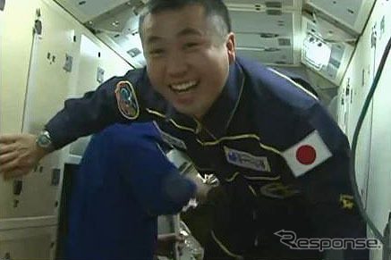 ISSに入室した若田宇宙飛行士（出典：JAXA／NASA）