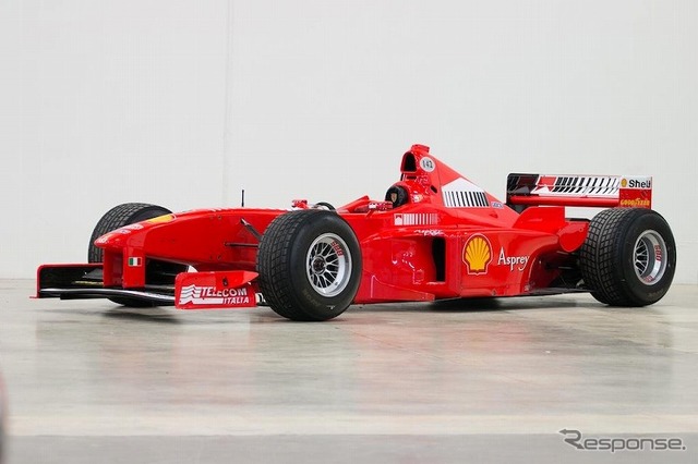 1998フェラーリF300フォーミュラ1レーシングカー