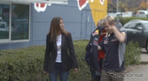 F1世界王者、セバスチャン・ベッテルのインタビュー(動画キャプチャ)