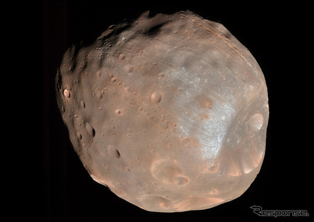 マーズ・リコネッサンス・オービターが撮影した火星の衛星フォボス