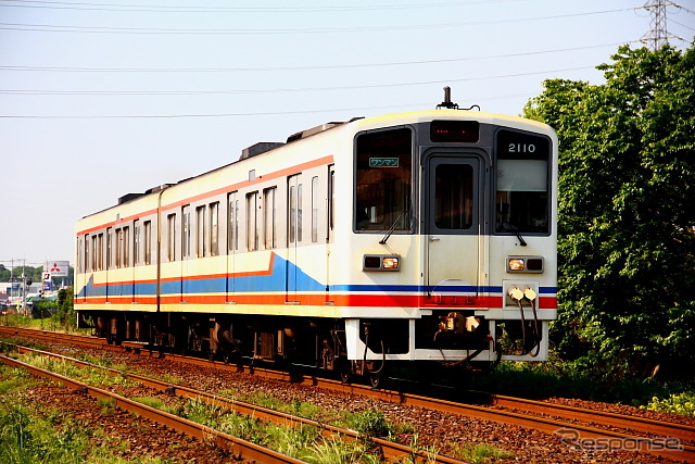 11月1日に開業100周年を迎えた常総線の列車。