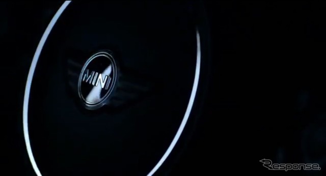 新型MINI ハッチバックの内装の予告イメージ