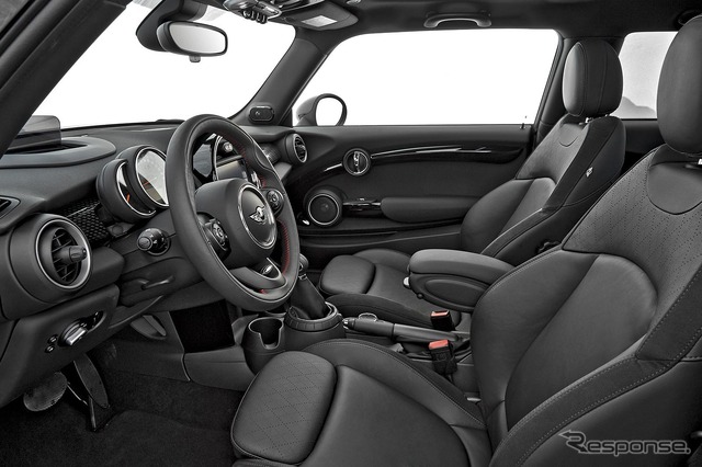 新型 MINI ハッチバック