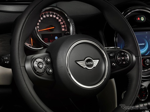 新型 MINI ハッチバック