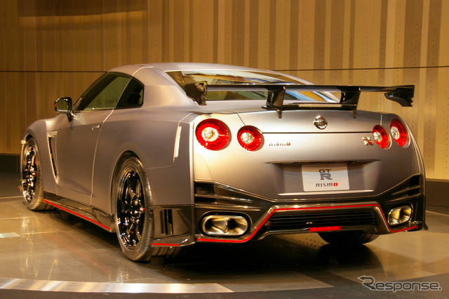 日産 GT-R NISMO