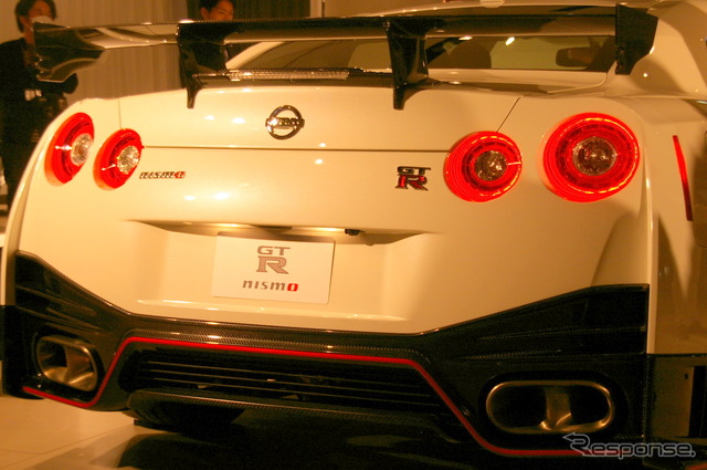 日産 GT-R NISMO