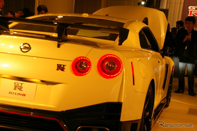 日産 GT-R NISMO