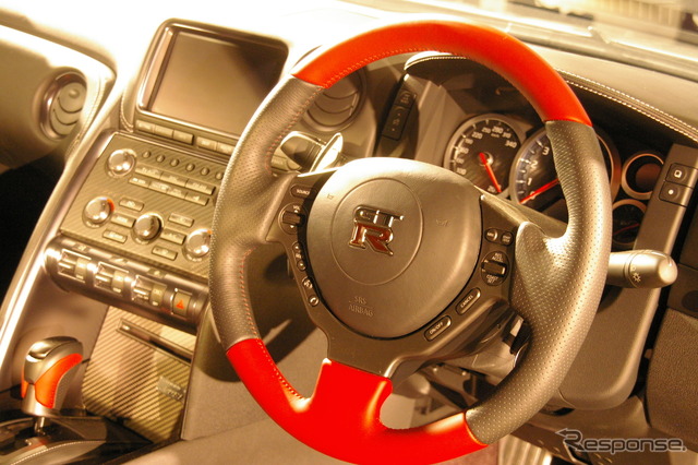 日産 GT-R 2014年モデル