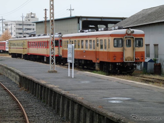 那珂湊駅に留置されているひたちなか海浜鉄道の旧型気動車。