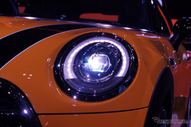 MINI ブランドのプレスカンファレンス（東京モーターショー13）