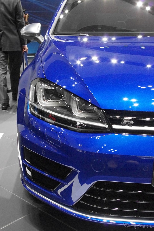 VW ゴルフR(東京モーターショー13)