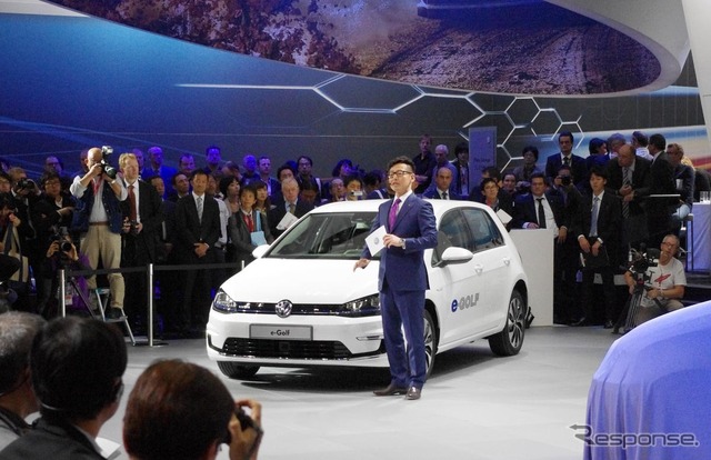 VWのプレスカンファレンスの様子(東京モーターショー13)