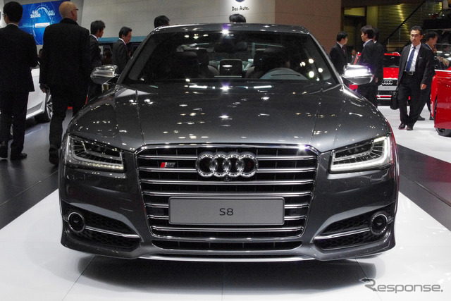 アウディ S8(東京モーターショー13)