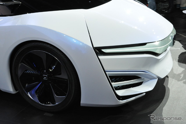 ホンダのプレスカンファレンス(ロサンゼルスモーターショー13)