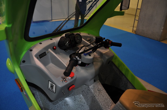 プロッツァがフィリピンで製造する電動三輪車「ペコロ」