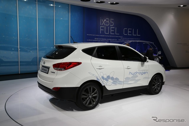 ヒュンダイ ix35 Fuel Cell(パリモーターショー12）