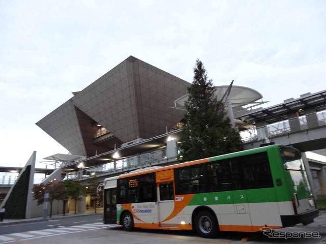 東京モーターショーが開催される東京ビッグサイト。ゆりかもめの国際展示場正門駅に近い。