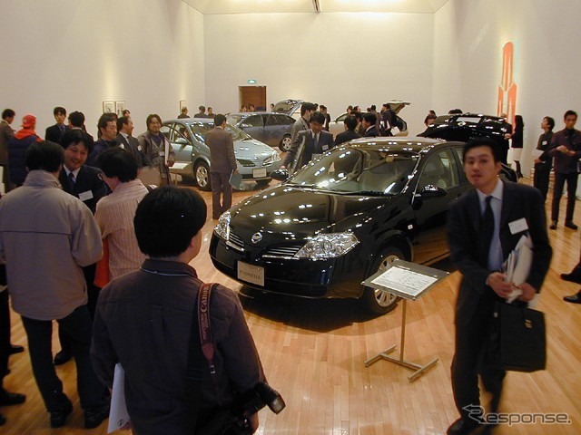 【新聞ウォッチ】ゴーン日産、『プリメーラ』で東京都現代美術館を“救済”