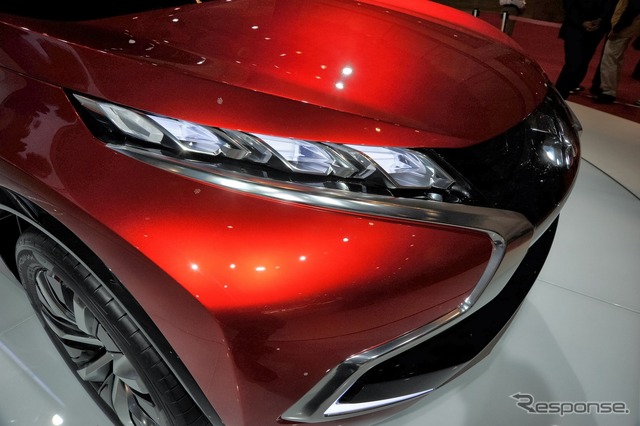 三菱 コンセプト XR-PHEV(東京モーターショー)