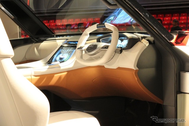 三菱 コンセプト GC-PHEV(東京モーターショー13)