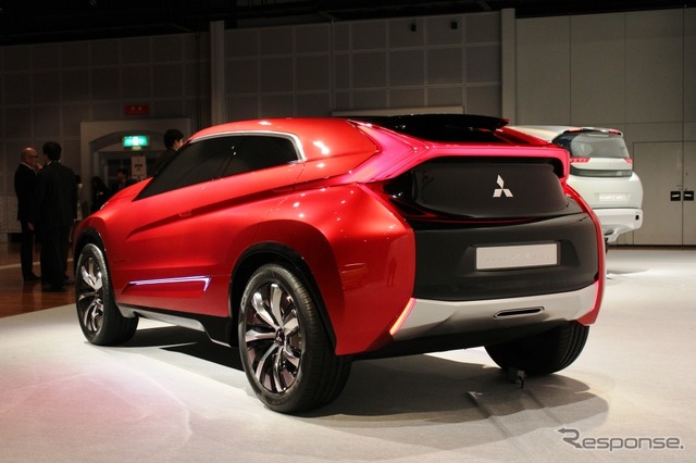 三菱コンセプト XR-PHEV(東京モーターショー13)