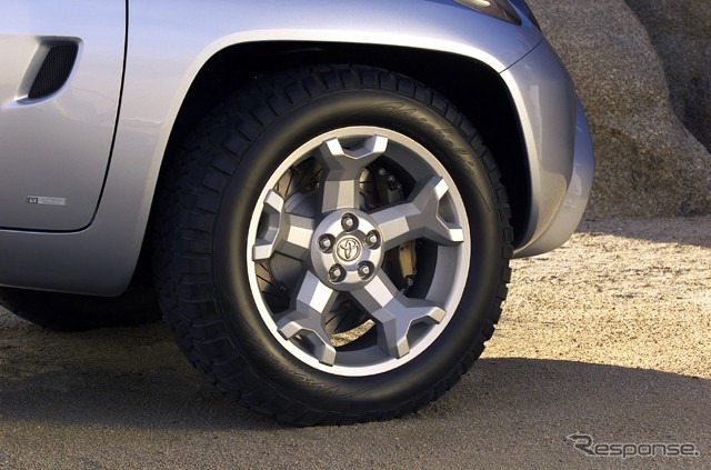 【シカゴ・ショー2001出品車】オフロード? クーペ? トヨタ『RSC』コンセプト