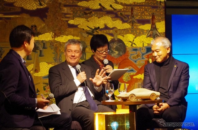 “デザインで文化を創る~世界を変えるための新しいスタイル、建築学的方法~”