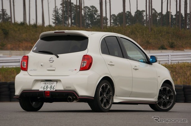 日産 マーチ NISMO (オプション装着車)