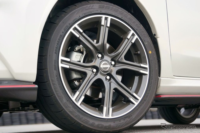 日産 マーチ NISMO (写真:NISMO Sグレード、オプション装着車)