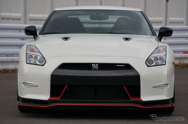 日産 GT-R NISMO
