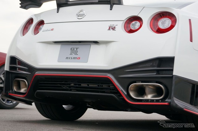 日産 GT-R NISMO