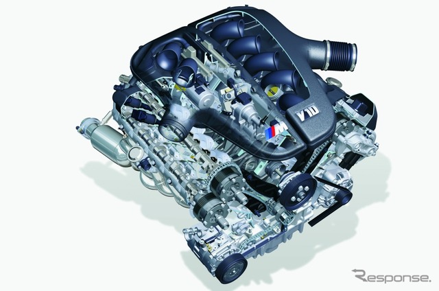 BMW M5(E60型)の5リットルV10エンジン