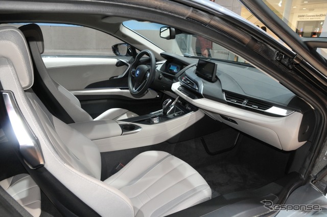 BMW i8 (東京モーターショー2013)