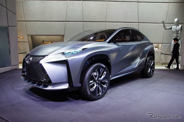 レクサス LF-NX