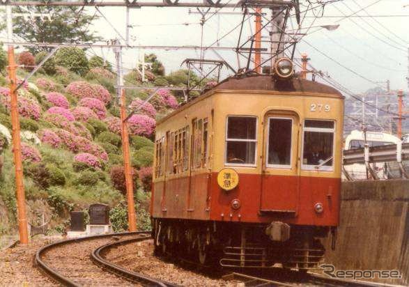 かつて大津線で運用されていた「特急色」の260形。603号編成は大津線開業100周年の記念企画として特急色に変更され、2012年から運転を開始した。