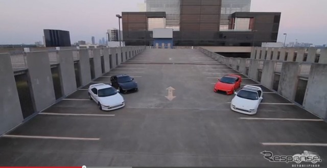 米国で現役の2代目MR2を4台集めた映像を公開したクラシックカーのファンサイト、『PETROLICIOUS』
